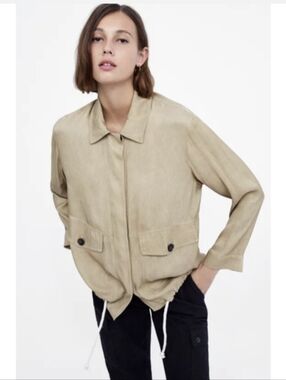 Zara button  front jacket with drawstring bottom Size M